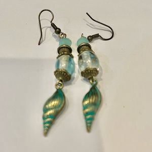 Beautiful seashell earrings